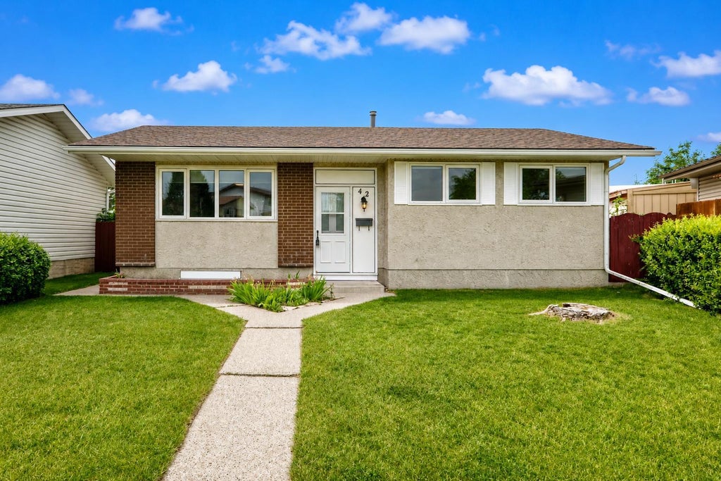 Photo of 42 Rundlelawn Close NE, Calgary, AB T1Y 3J3 (MLS # A2343442)