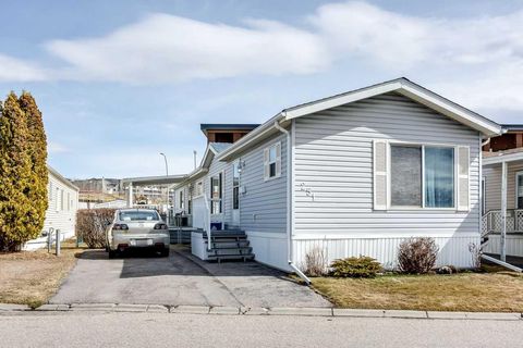 Photo of 99 Arbour Lake Road NW #251, Calgary, AB T3G 4E4 (MLS # A2302202)