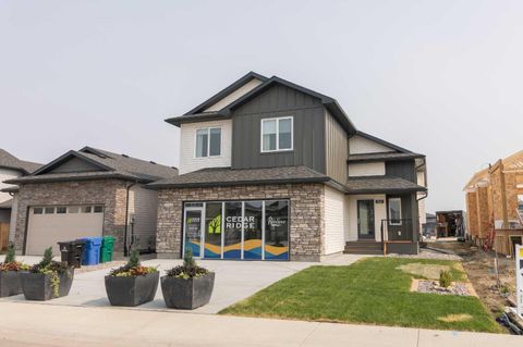 552 Riverhills Way W Lethbridge AB T1K 8H8