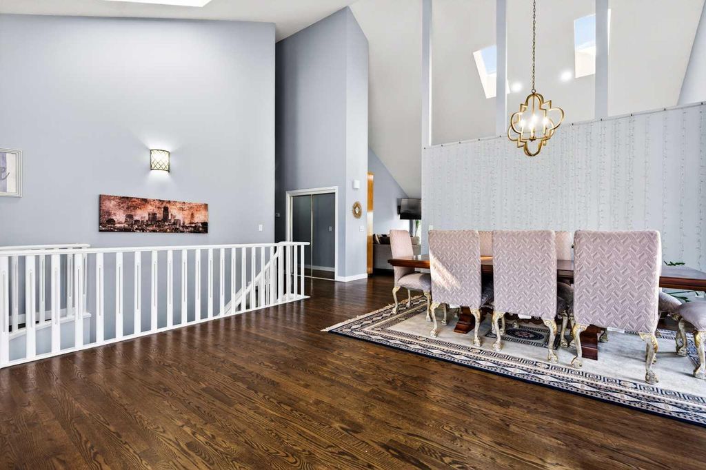 Photo of 876 Shawnee Drive SW, Calgary, AB T2Y 1X3 (MLS # A2315774)