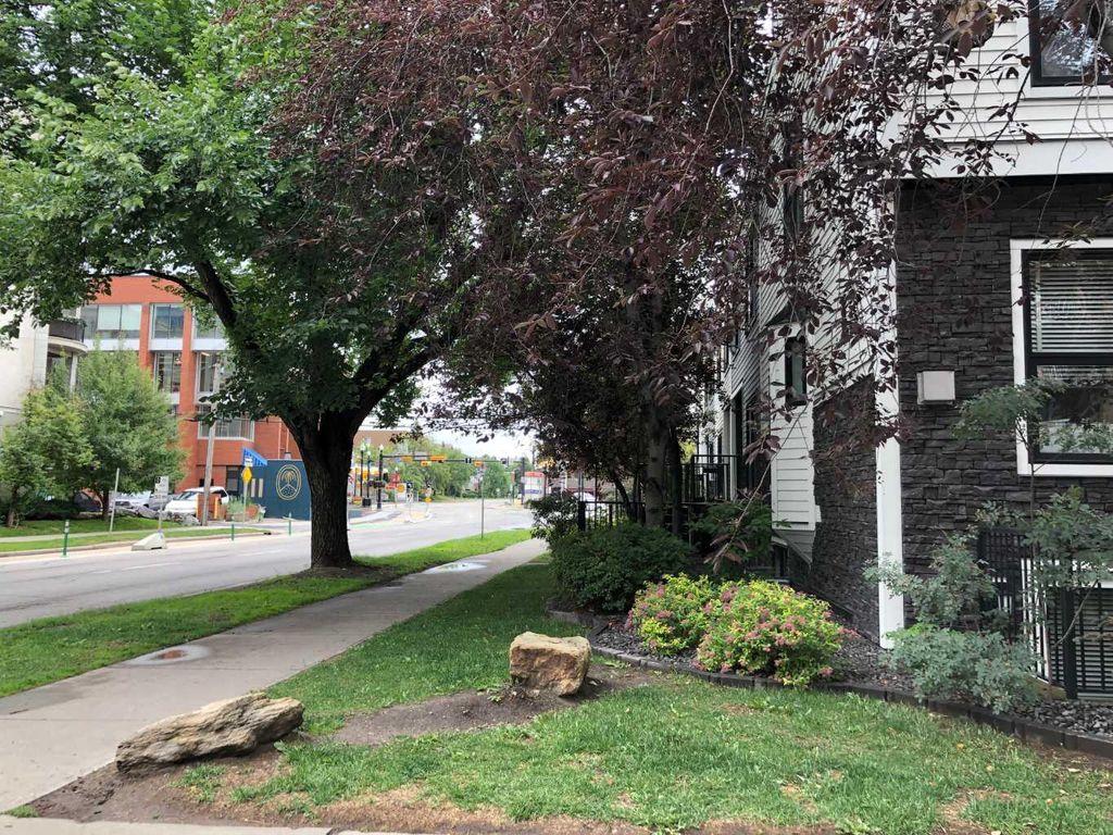 Photo of 601 15 Avenue SW #1, Calgary, AB T2R 0R4 (MLS # A2304767)