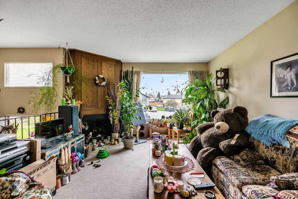 Photo of 317 Templemont Place NE, Calgary, AB T1Y 5A7 (MLS # A2314187)