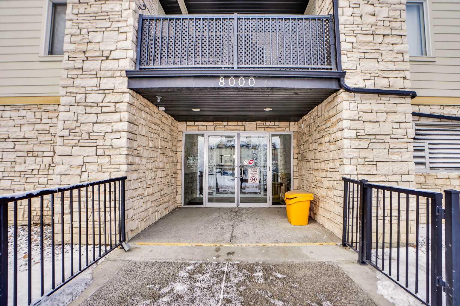 304 Mackenzie Way SW 8302