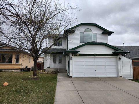 Photo of 128 Harvest Park Road NE, Calgary, AB T3K 4H9 (MLS # A2305181)