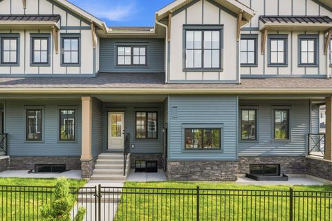 Photo of 180 Lawson Lane SE, Airdrie, AB T4A 3P3 (MLS # A2330113)