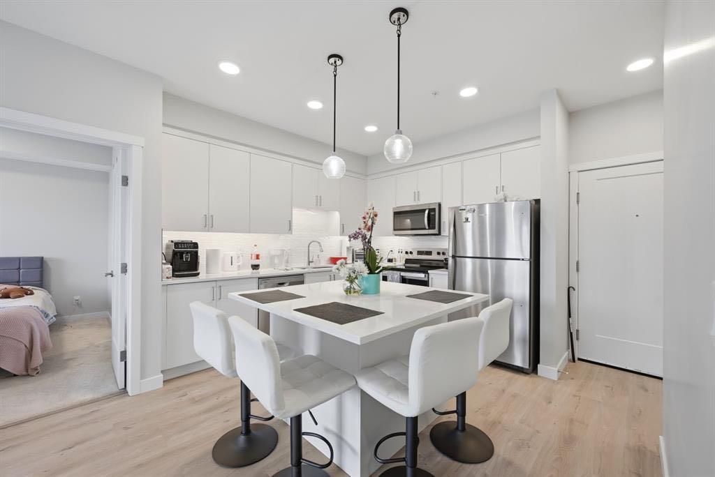 660 Shawnee Square SW 104