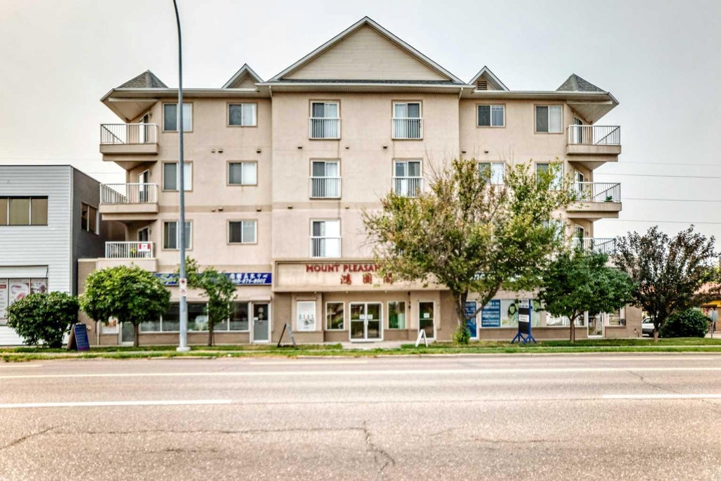 Photo of 1905 Centre Street NW #301, Calgary, AB T2E 2S7 (MLS # A2351381)