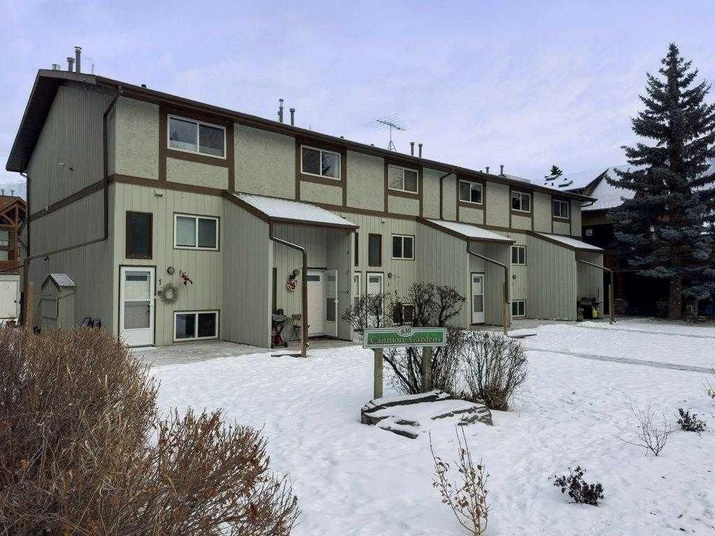 Photo of 630 3rd Street #2, Canmore, AB T1W 2J5 (MLS # A2283683)