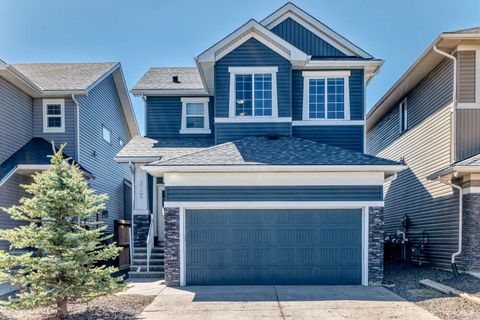 Photo of 367 Evanspark Gardens NW, Calgary, AB T3P 0E3 (MLS # A2308470)
