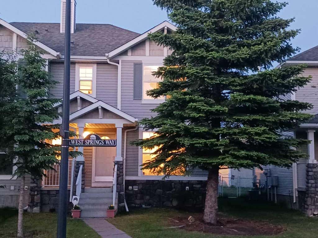 Photo of 36 West Springs Way SW, Calgary, AB T3H 4P4 (MLS # A2318808)