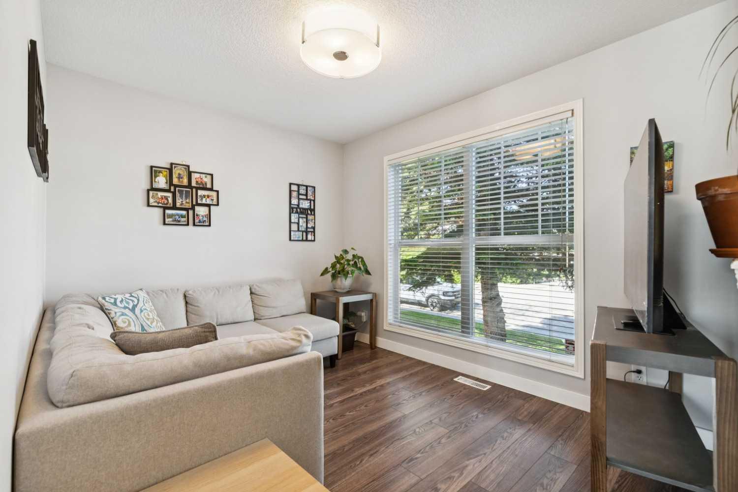 36 West Springs Way SW