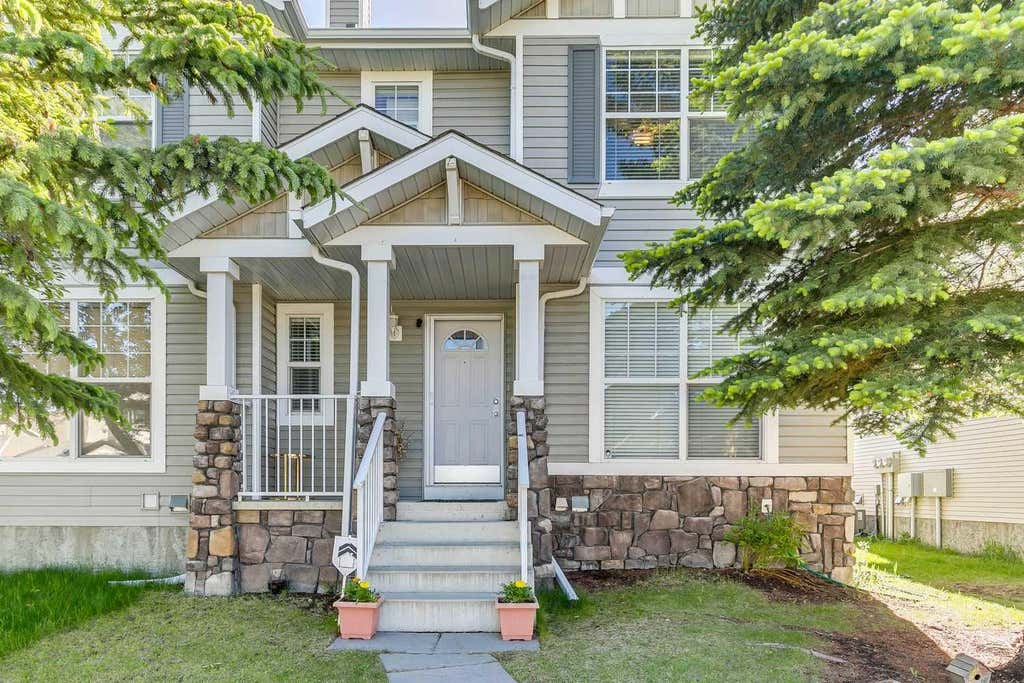 Photo of 36 West Springs Way SW, Calgary, AB T3H 4P4 (MLS # A2318808)