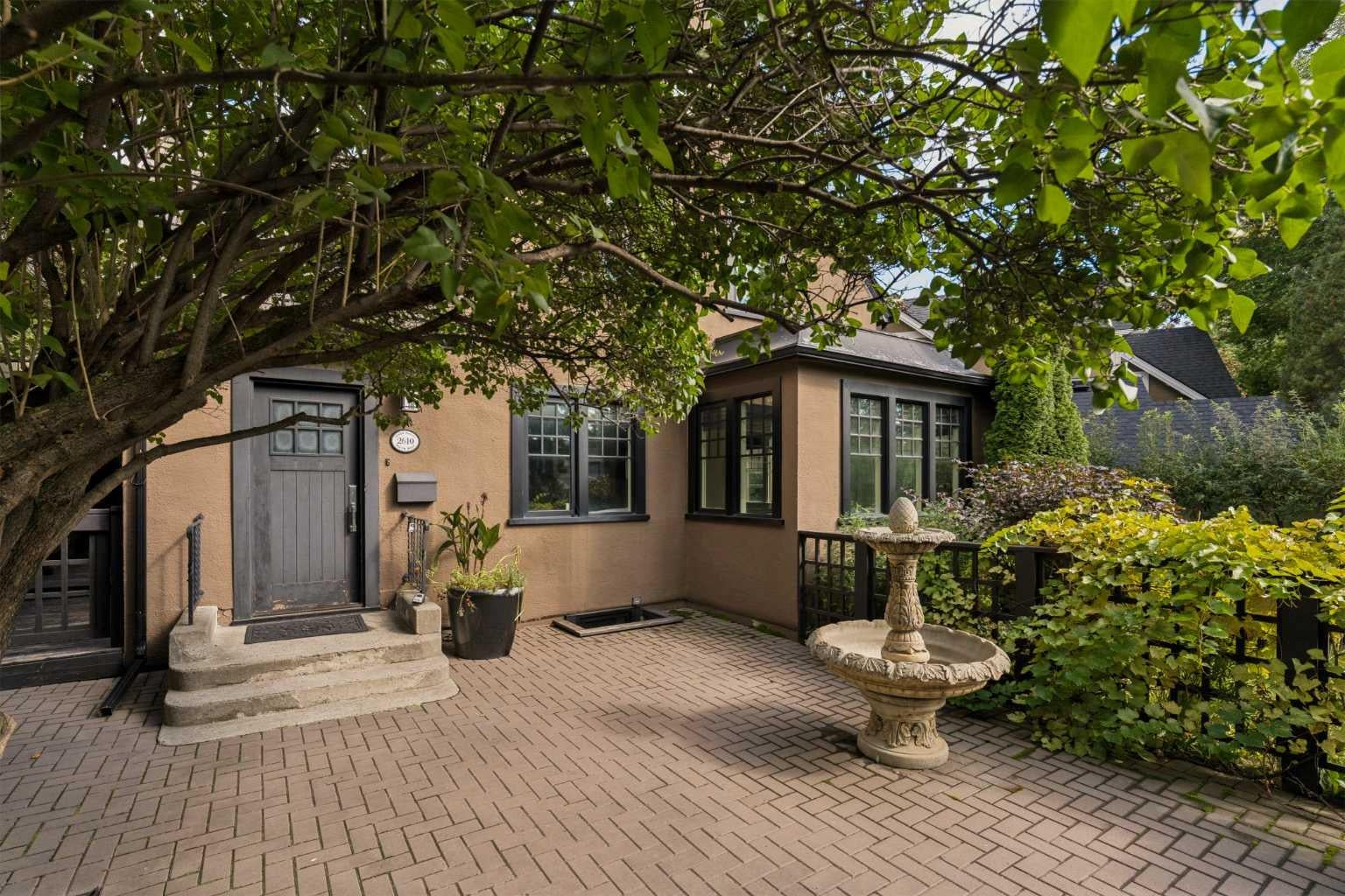 2610 10 Street SW