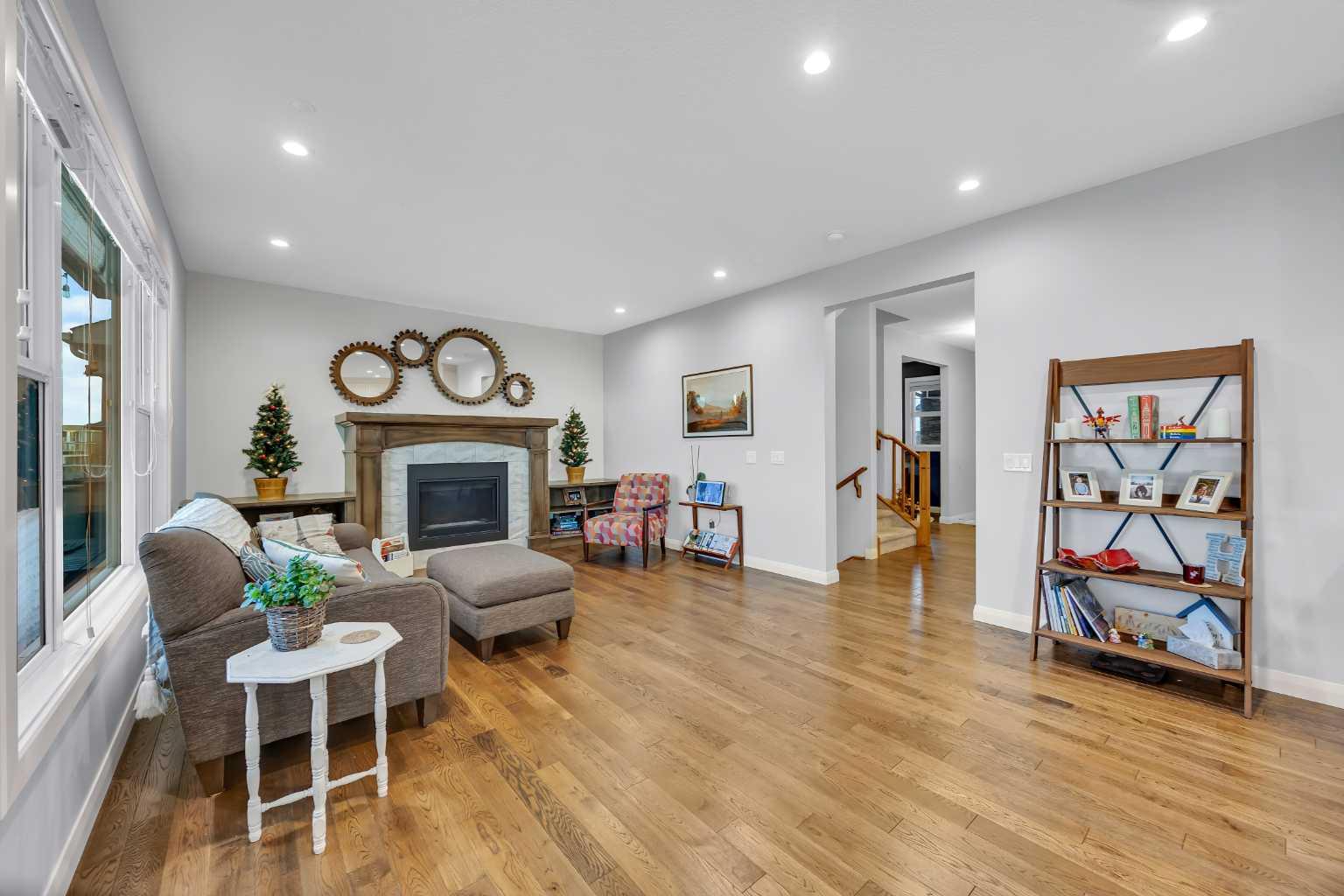 264 Boulder Creek Crescent SE