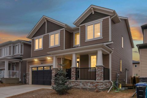 610 Southwinds Close SW Airdrie AB T4B 5H5