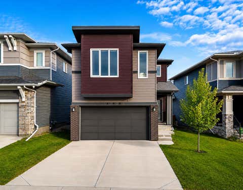 Photo of 1020 Chinook Gate Heath SW, Airdrie, AB T4B 5C9 (MLS # A2330789)
