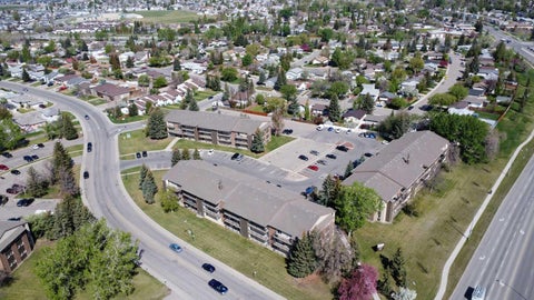 Photo of 401 Columbia Boulevard W #212, Lethbridge, AB T1K 5R8 (MLS # A2332028)