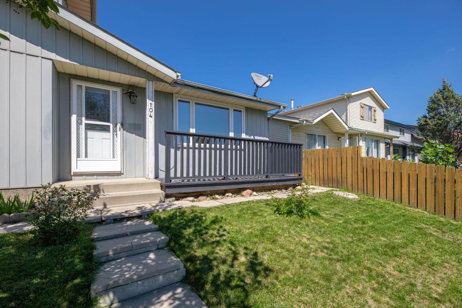 104 Erin Woods Boulevard SE