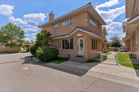 202 Coral Cove NE Calgary AB T3J 3Y9