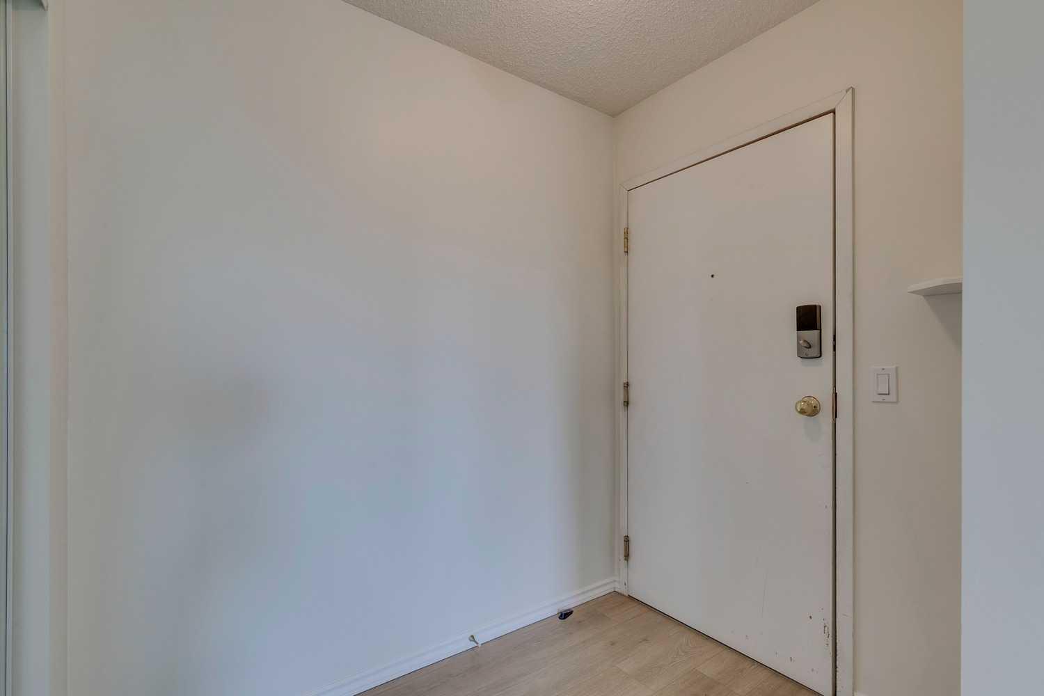 7301 Valleyview Park SE 301