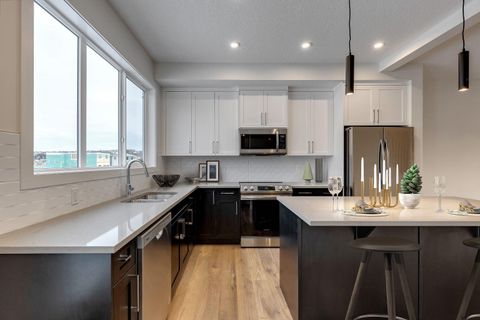 45 Sora Gate SE Calgary AB T3S 0A7