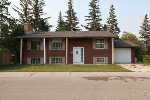Photo of 904 73 Avenue SW, Calgary, AB T2V 0R7 (MLS # A2333372)