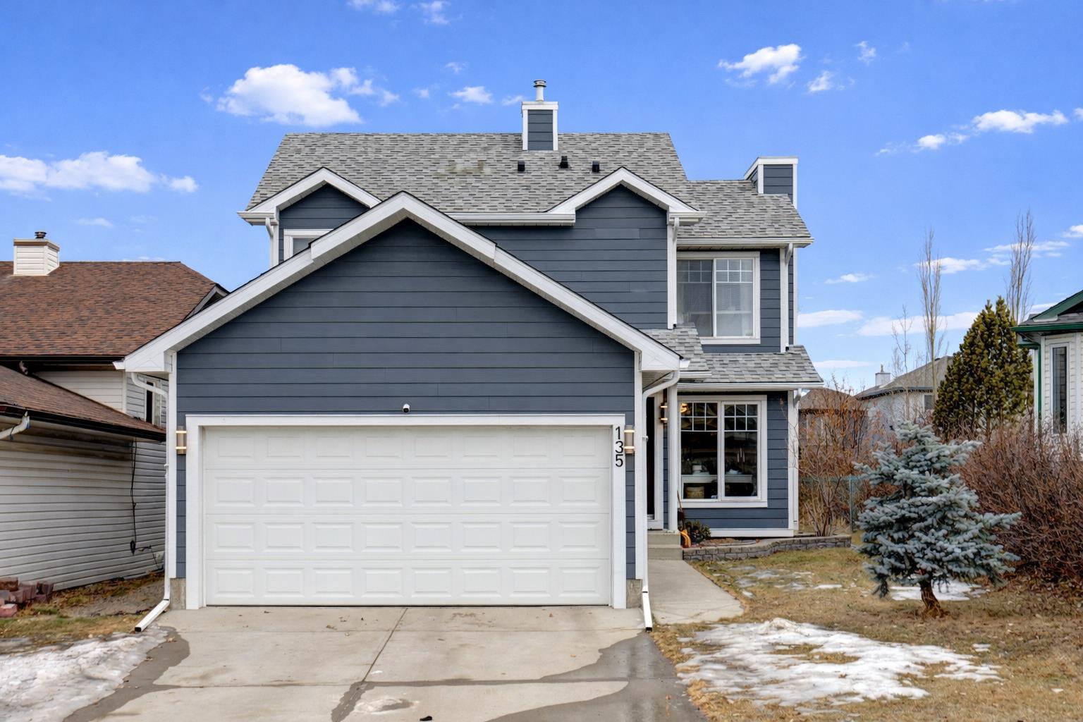 135 Coverdale Court NE