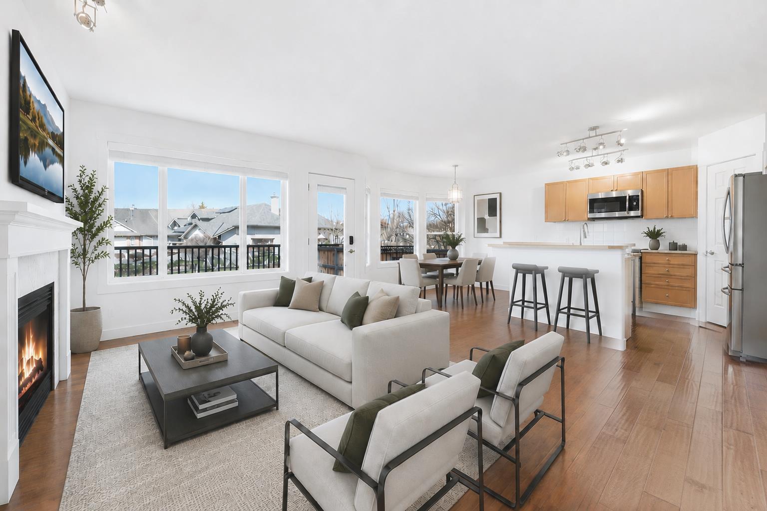 201 Crystalridge Rise