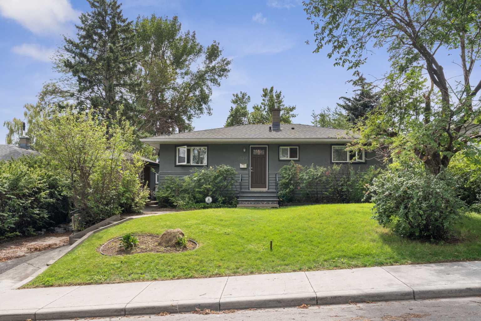 439 Hendon Drive NW