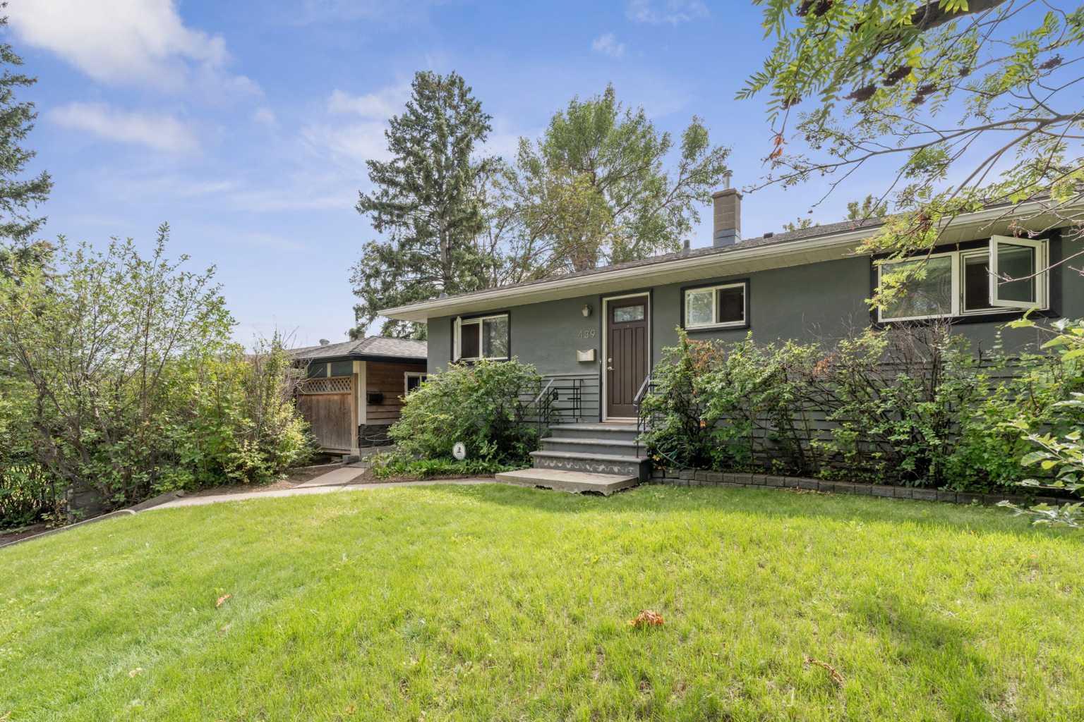 439 Hendon Drive NW