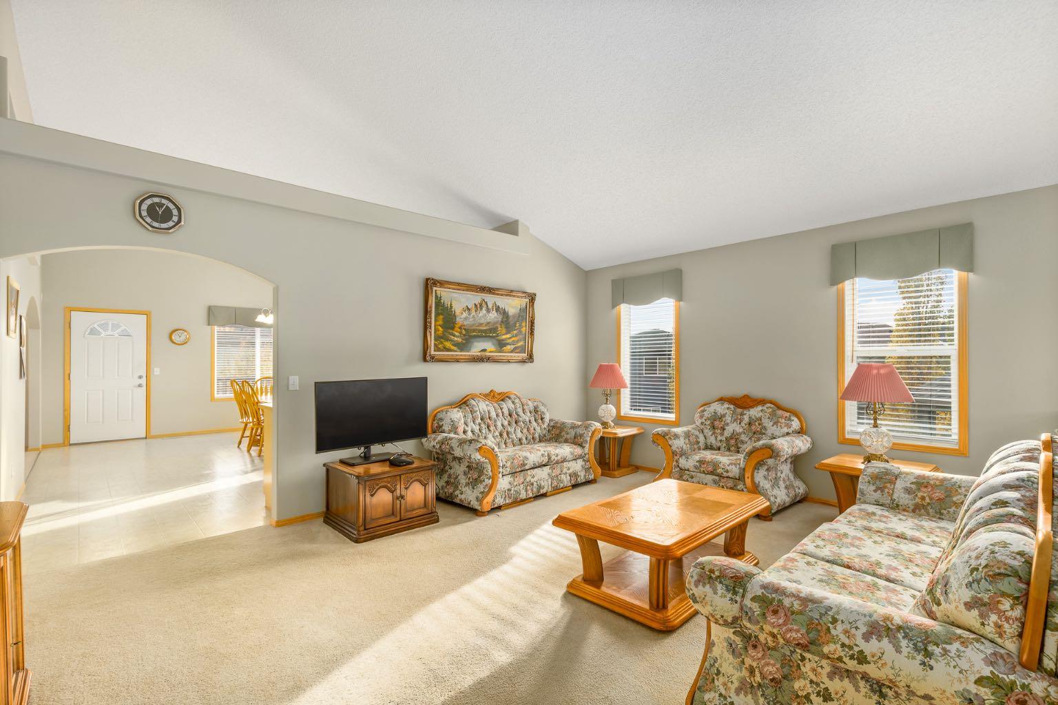 131 Panatella Close NW