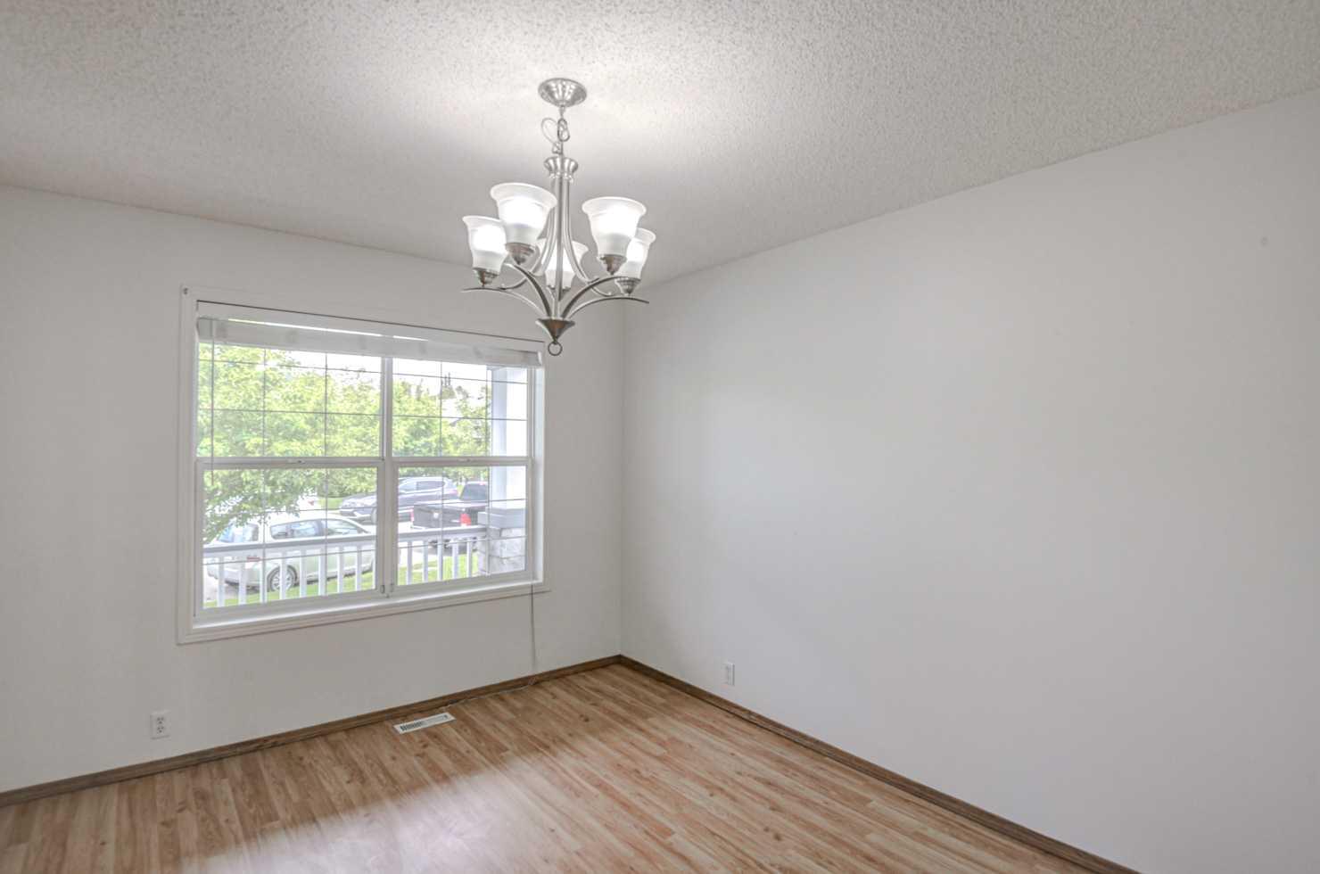 23 Prestwick Cove SE