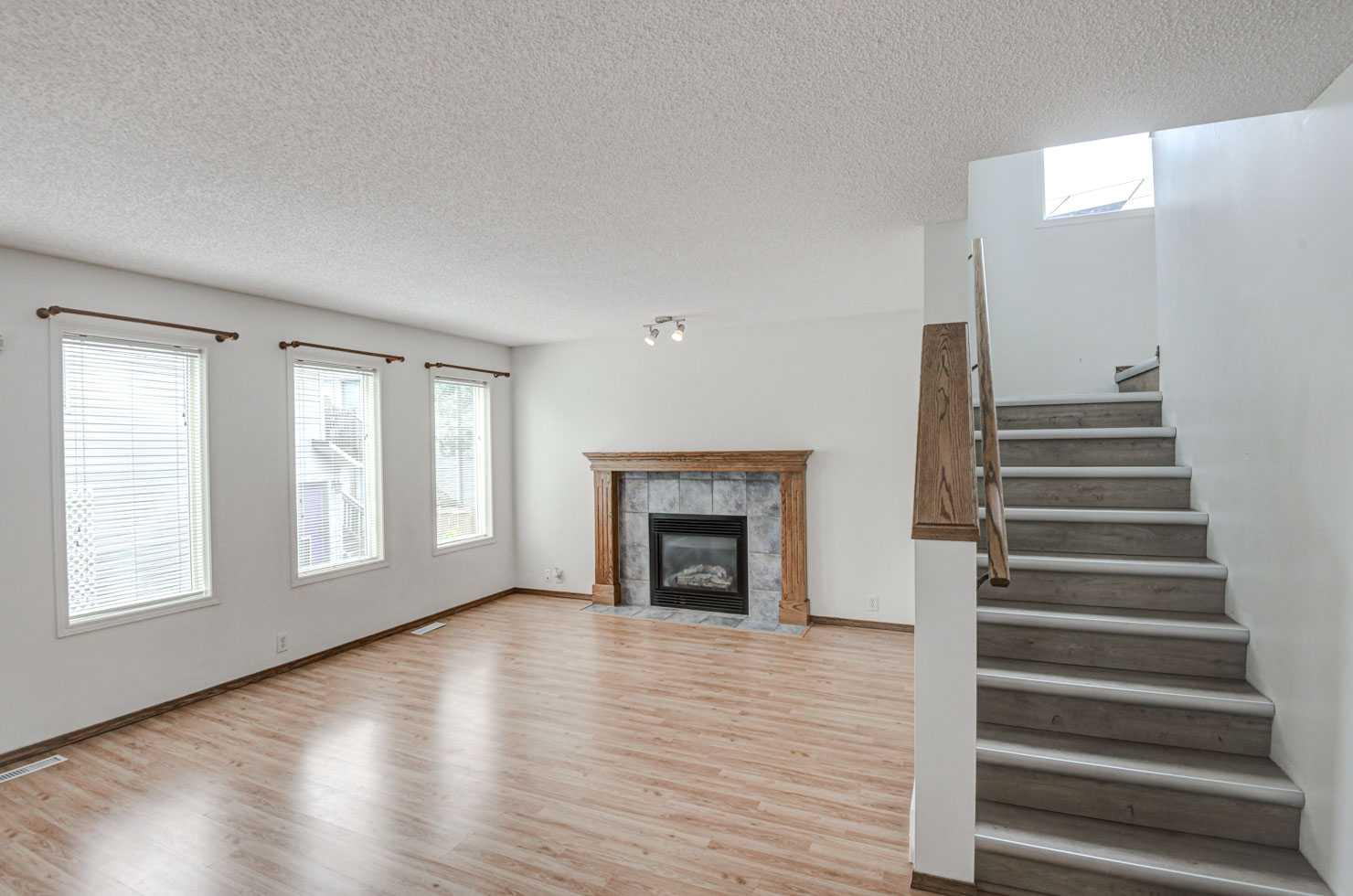 23 Prestwick Cove SE