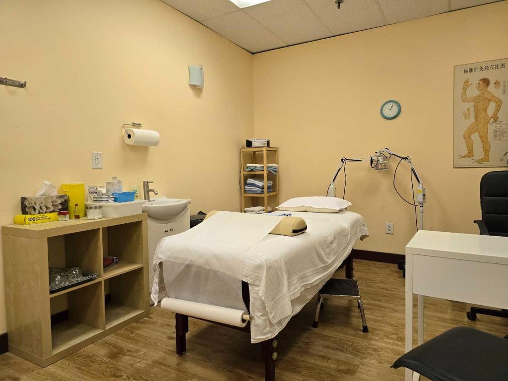 Photo of 738 3 Avenue SW #116, Calgary, AB T2P 0G7 (MLS # A2202128)