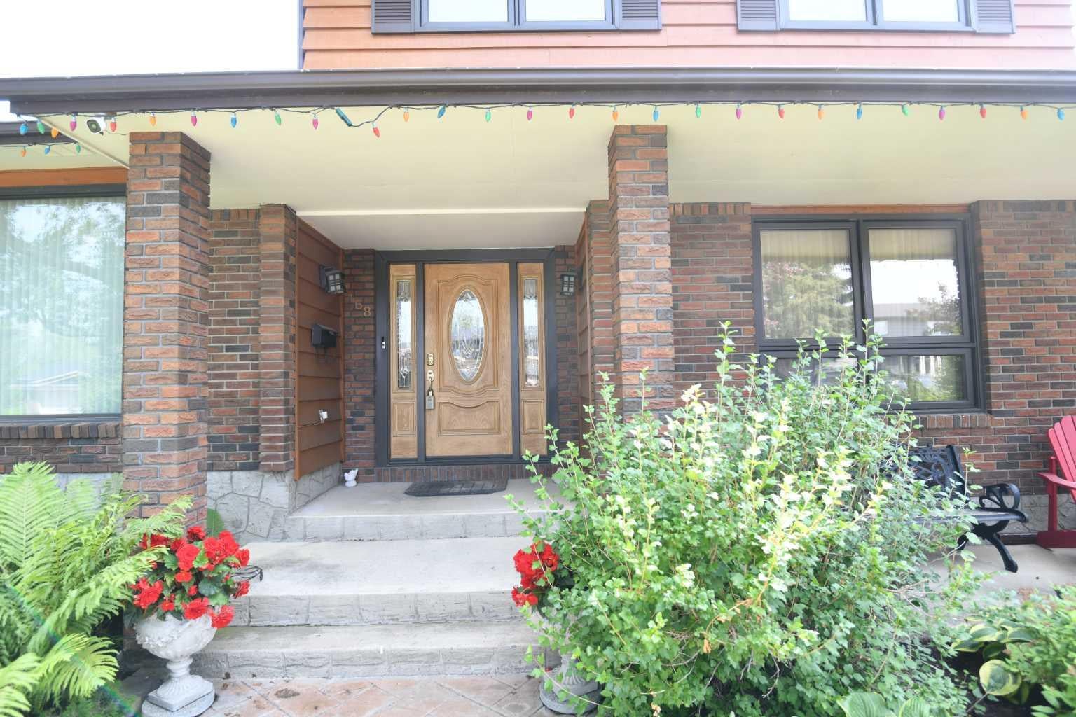 168 Templewood Drive NE