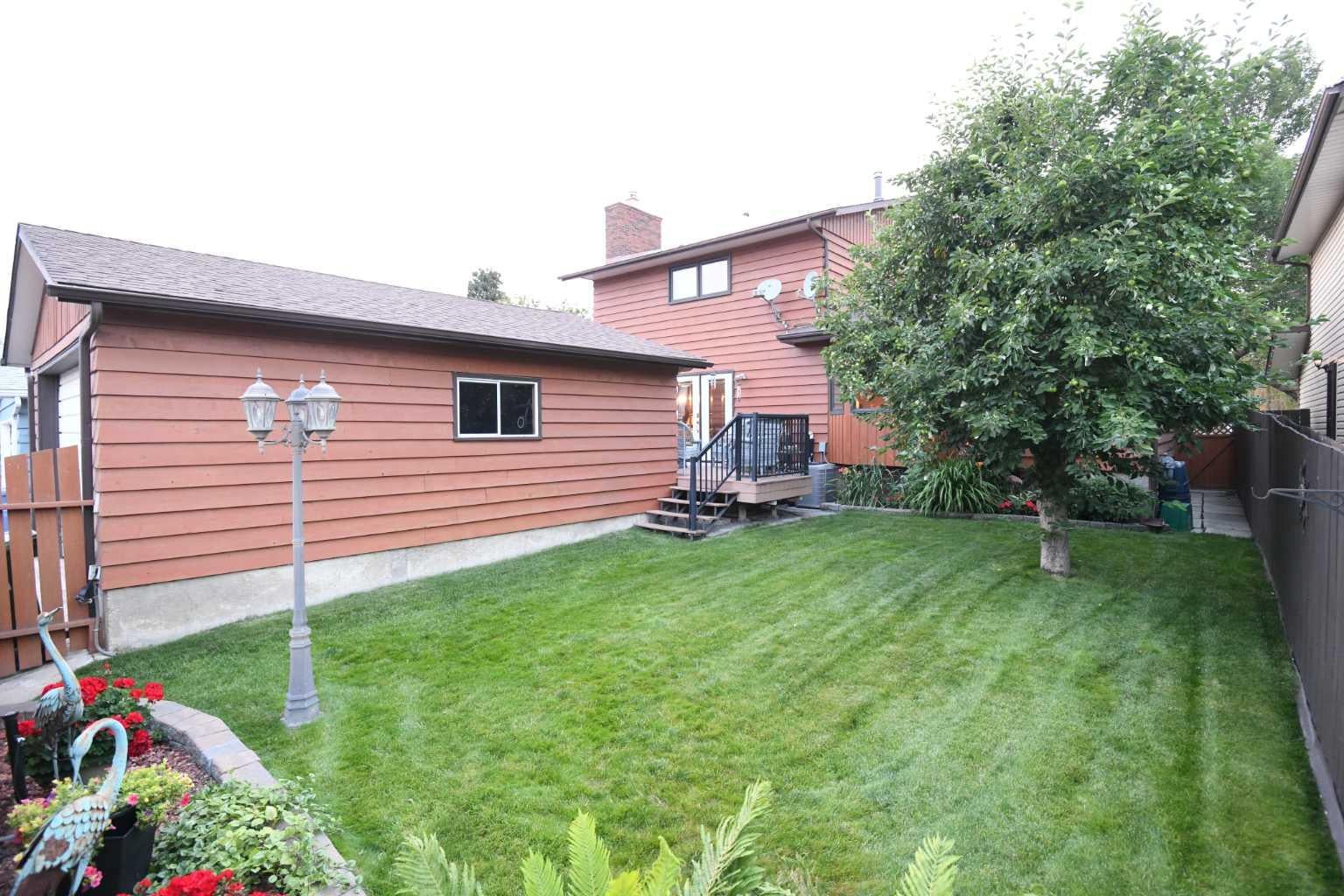 168 Templewood Drive NE