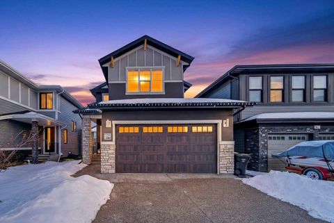 234 West Grove Point SW Calgary AB T3H 1Y7
