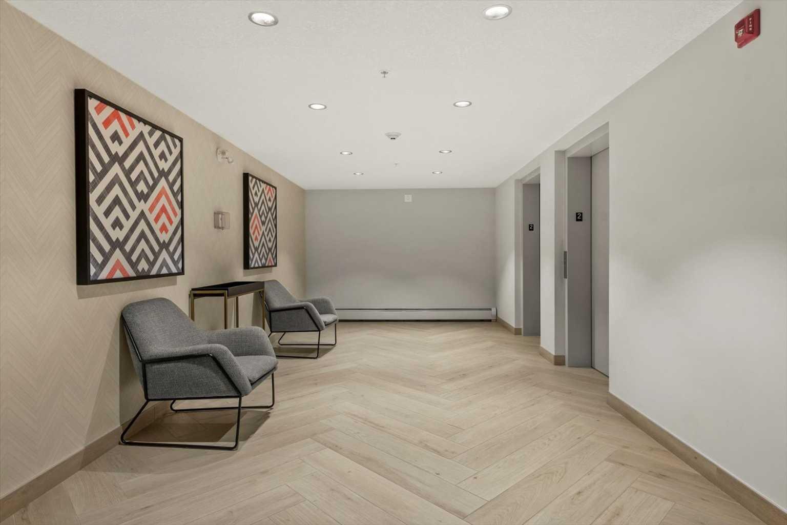 100 Auburn Meadows Manor SE 210