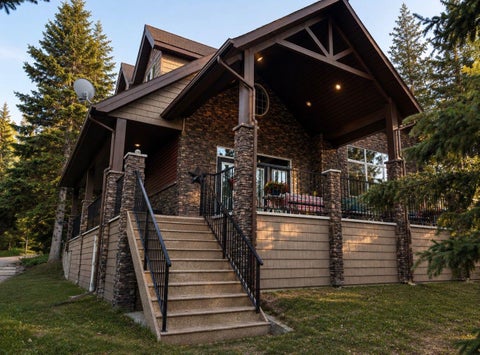 Photo of 210 6 Avenue, Rural Cypress County, AB T0J 1C0 (MLS # A2325606)