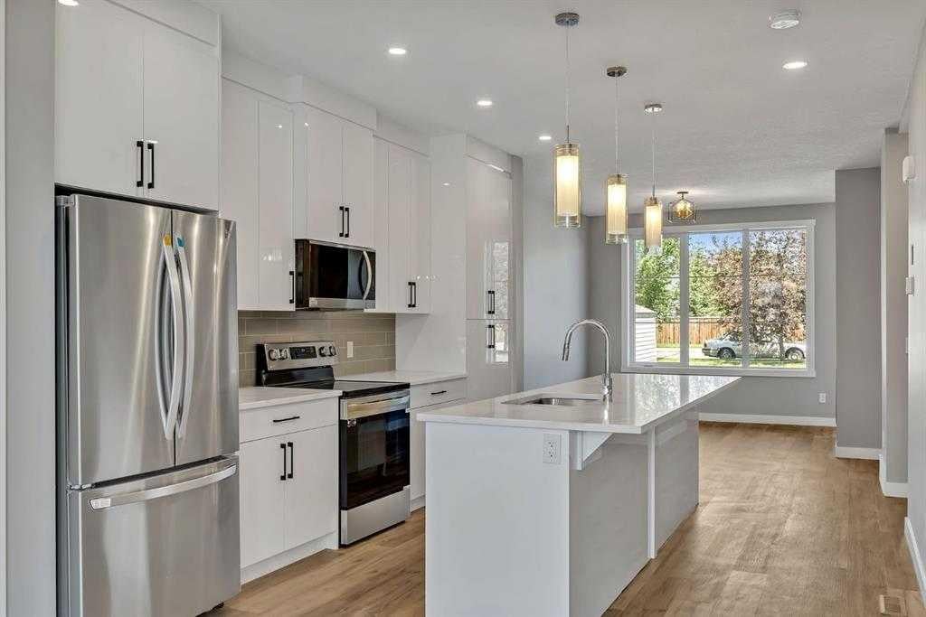 28A Green Meadow Crescent