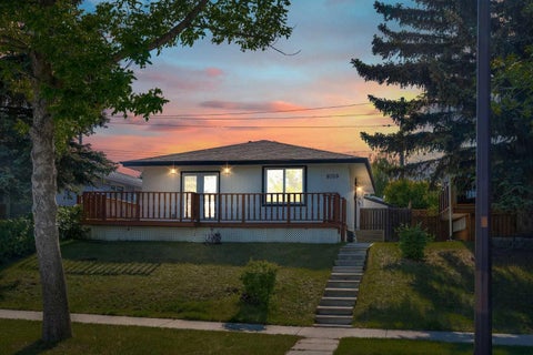 Photo of 8059 Huntington Street NE, Calgary, AB T2K 5B8 (MLS # A2323239)