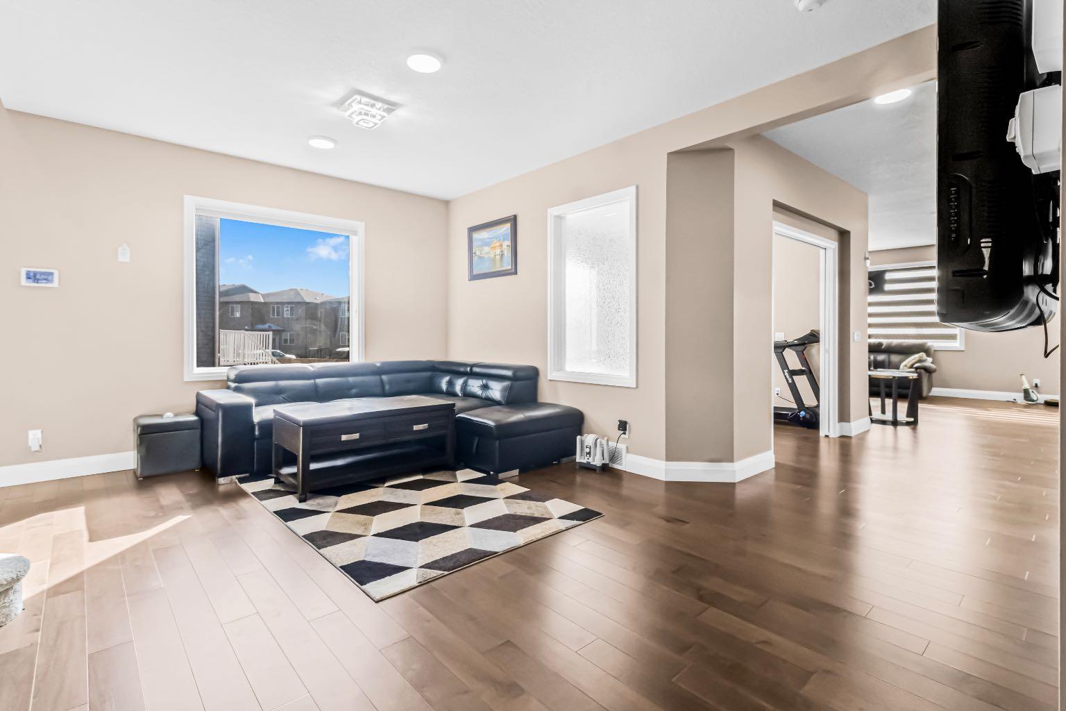 39 Cornerstone Gardens NE