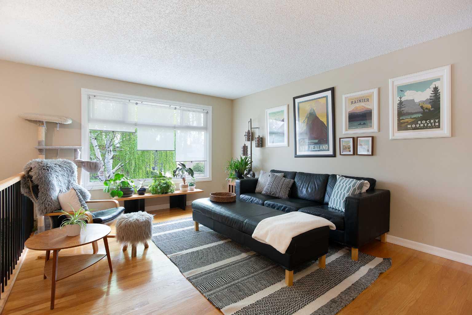 15 Bearberry Crescent NW