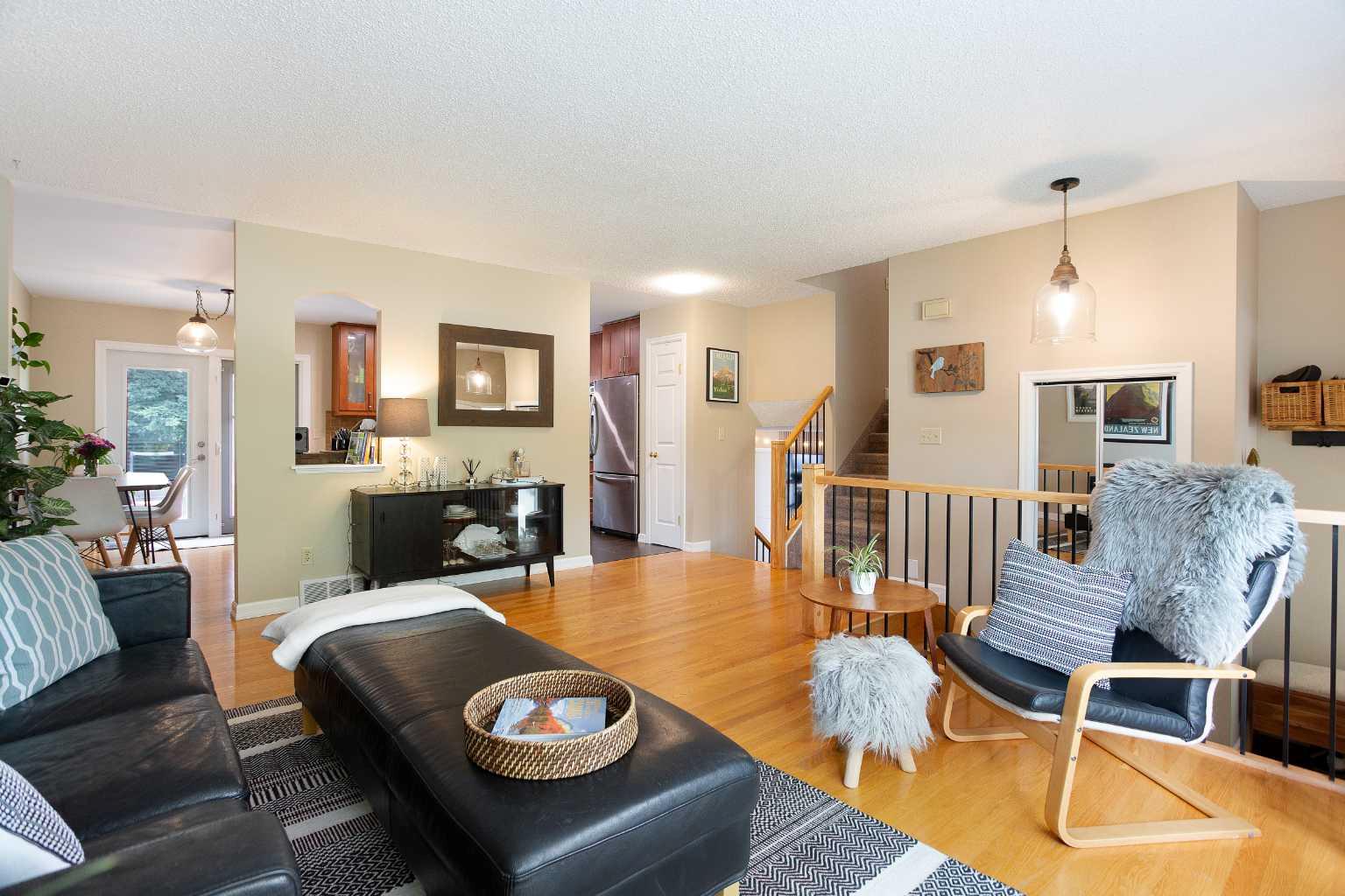 15 Bearberry Crescent NW