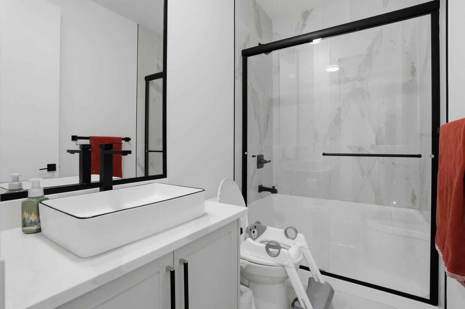 49 Waterford Crescent