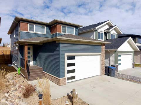 Photo of 119 Crestview Boulevard, Sylvan Lake, AB T4S 0V8 (MLS # A2305719)