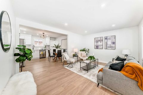 902 35 Street SE Calgary AB T2A 1A5