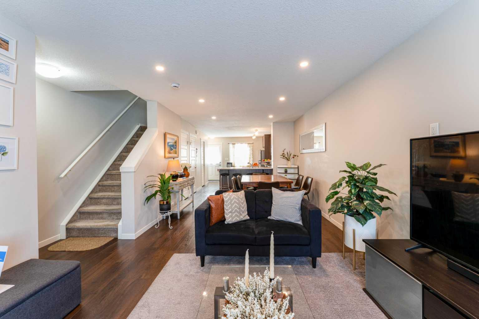 7451 Falconridge Boulevard NE 1732