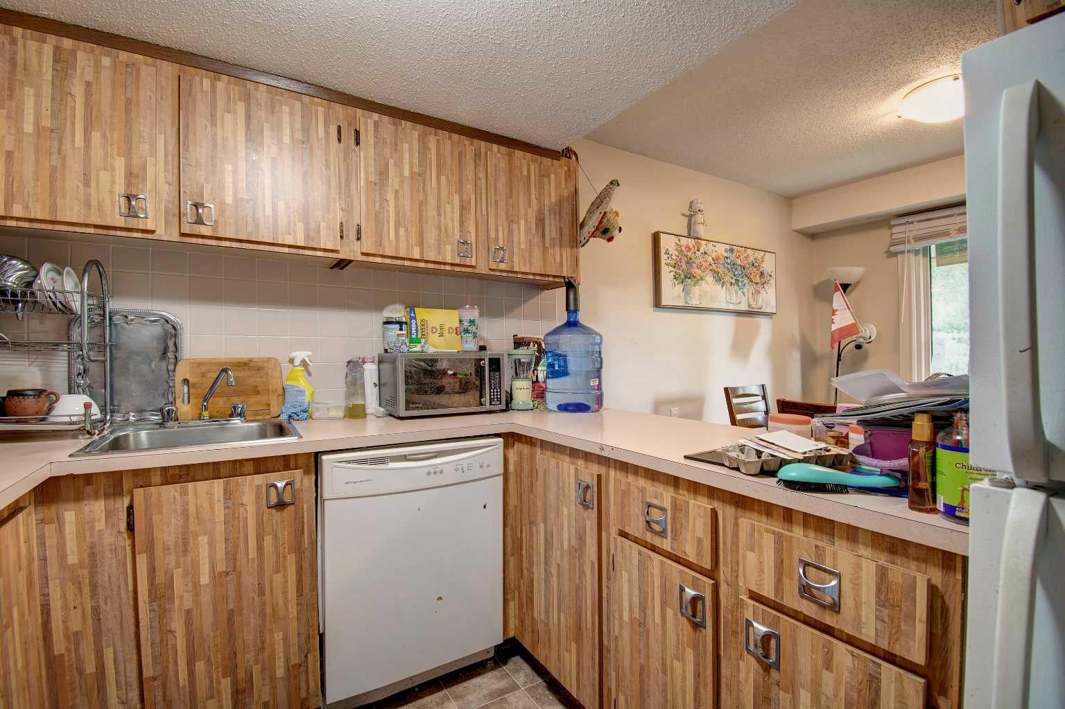 2200 Woodview Drive SW 106