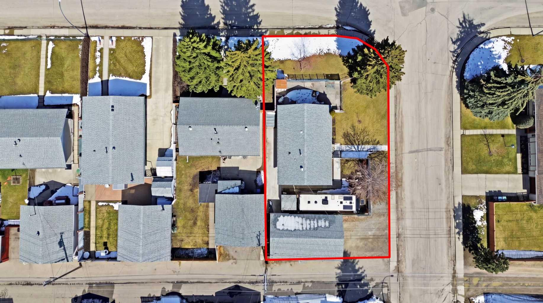 827 Forlee Drive SE